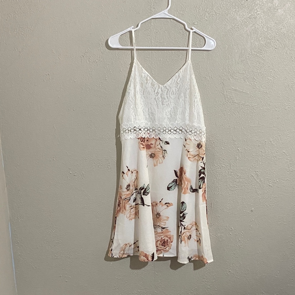 SHEIN White Floral Lace Dress